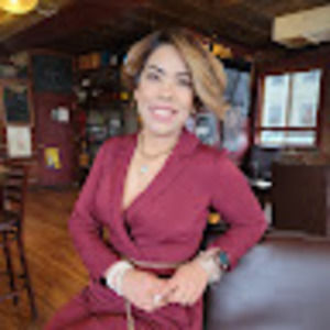 Meet your Posher, Olga leonor